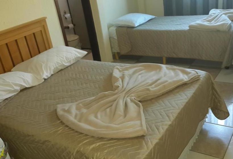 בית מלון כפרי Vieira S Palace