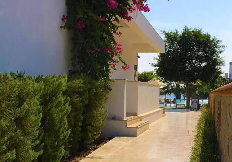 Zest Exclusive Hotel & Spa