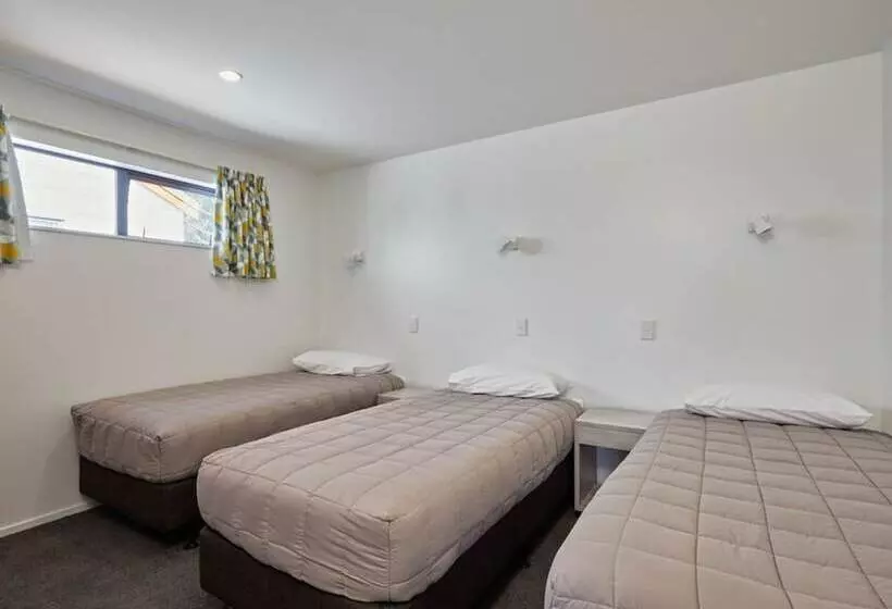 Kaikoura Top 10 Holiday Park