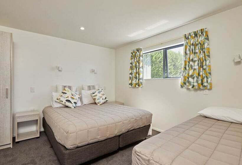 Kaikoura Top 10 Holiday Park