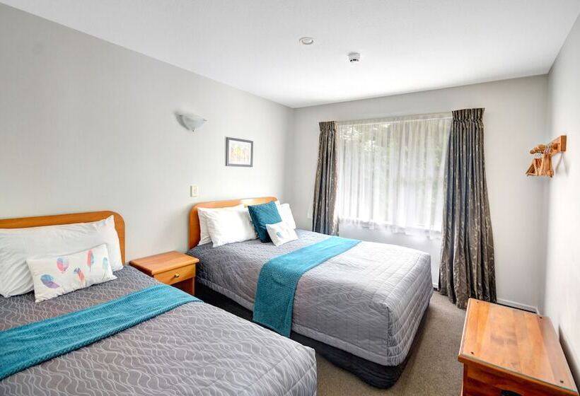 מוטל Alexis Motor Lodge