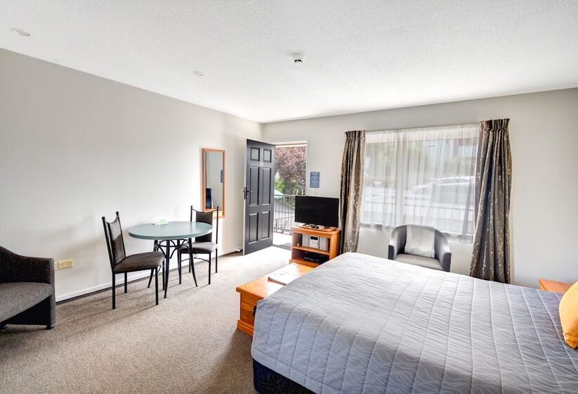 מוטל Alexis Motor Lodge