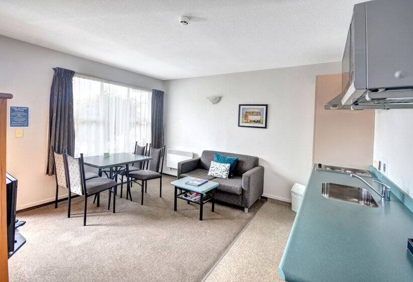 מוטל Alexis Motor Lodge