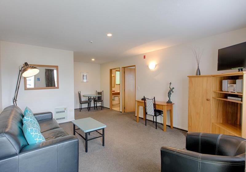 מוטל Alexis Motor Lodge