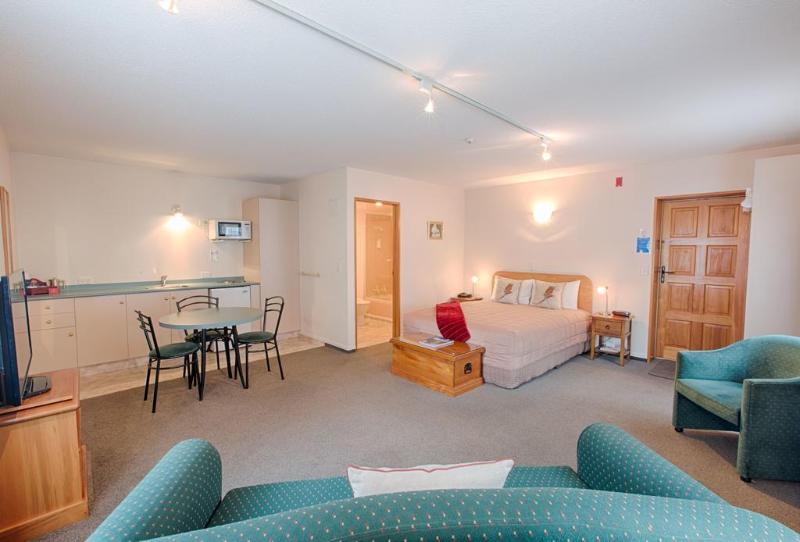 מוטל Alexis Motor Lodge