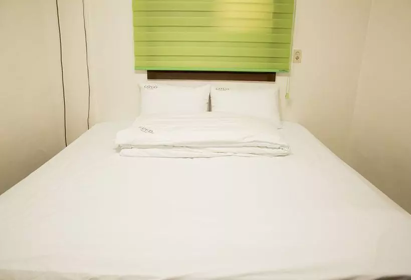 Pensione GoGo Guesthouse