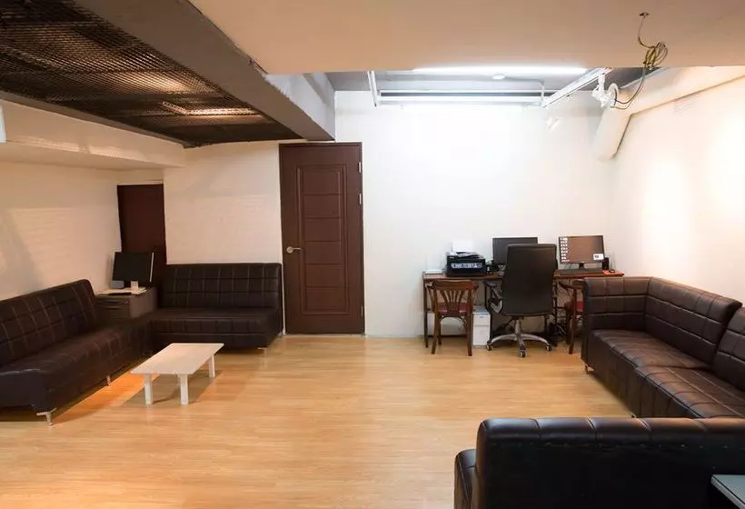 Pensione GoGo Guesthouse