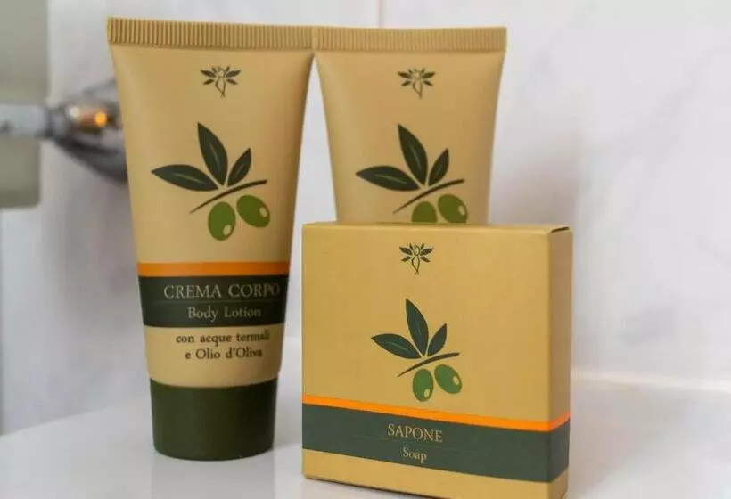 Residence Tre Palme   Localo