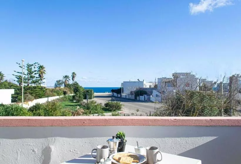 Residence Tre Palme   Localo