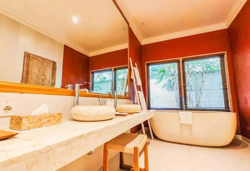 Seminyak Square Hotel And Villas