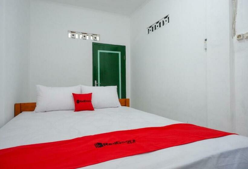 בית מלון כפרי Reddoorz Syariah @ Ndalem Kembang Sore Yogyakarta