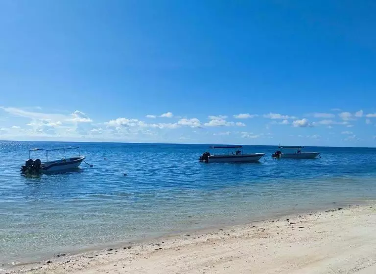 Majatalo Maratua Dive Center And Lodge