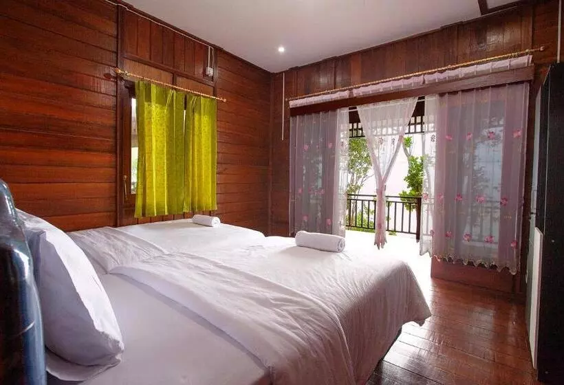 Majatalo Maratua Dive Center And Lodge