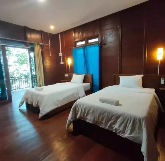 Majatalo Maratua Dive Center And Lodge