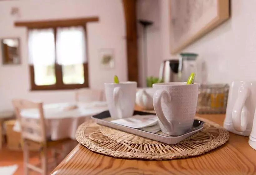 Aamiaismajoitus (B&B) L Instant Jardin