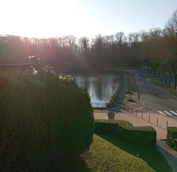 Hotelli Ibis Les Etangs Des Moines