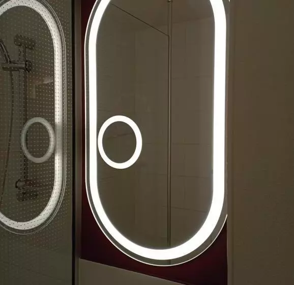 Hotelli Ibis Les Etangs Des Moines