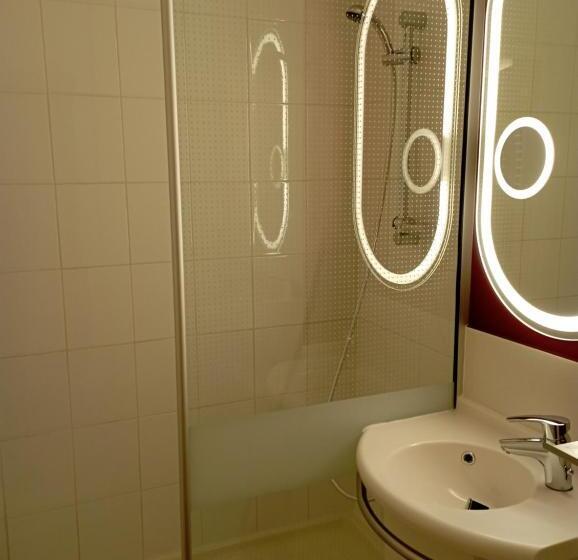 Hotel Ibis Les Etangs Des Moines