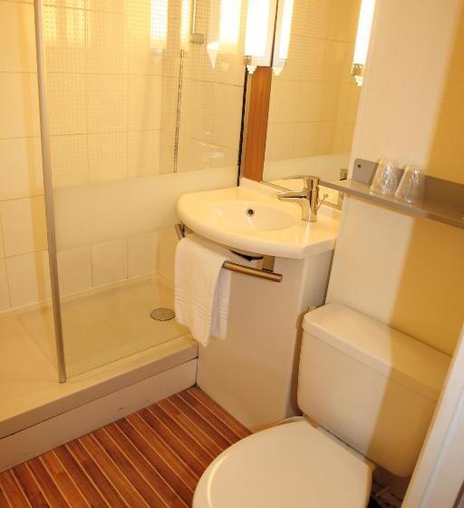 Hotel Ibis Les Etangs Des Moines