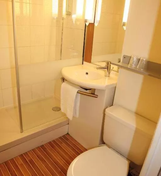 Hotelli Ibis Les Etangs Des Moines