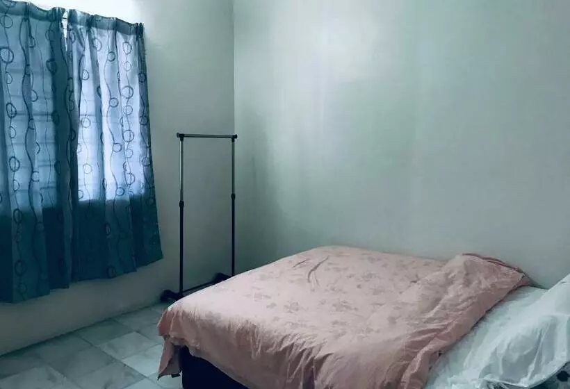 ペンション Cozy And Comfortable Homestay In Sungai Siput