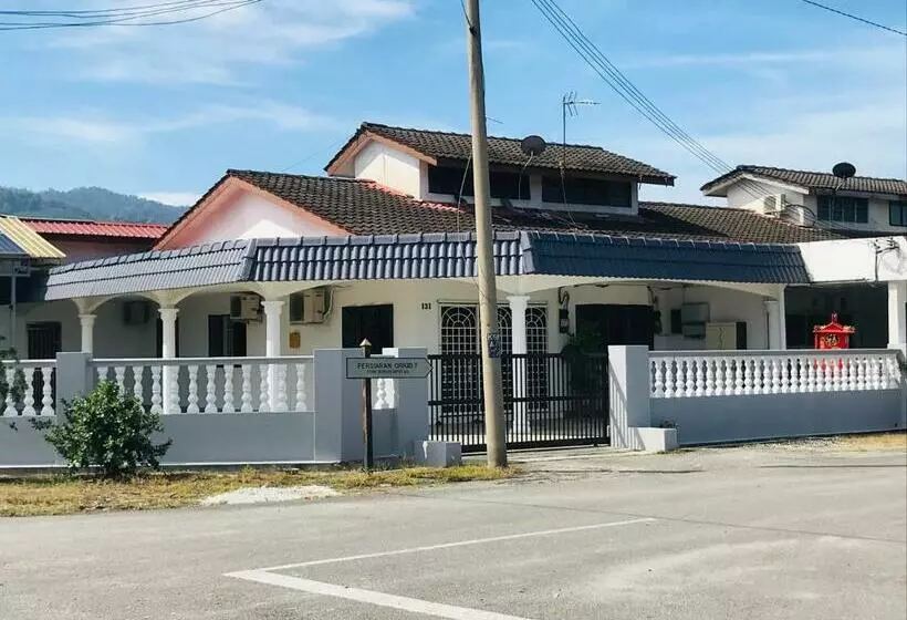 ペンション Cozy And Comfortable Homestay In Sungai Siput