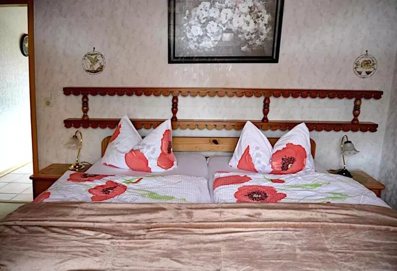 Majatalo Gasthof Und Eiscafe Frank