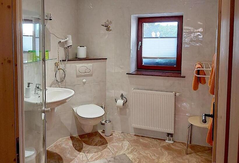 פנסיון Gasthof Und Eiscafe Frank