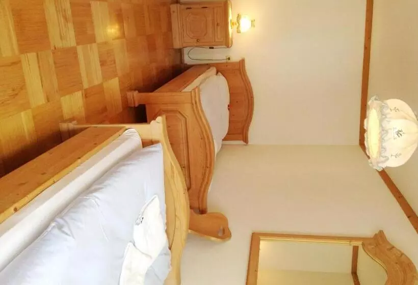 Retkeilymaja Frühstückspension Zur Post Reisinger Kg St Oswald