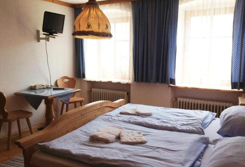 Общежитие Frühstückspension Zur Post Reisinger Kg St Oswald