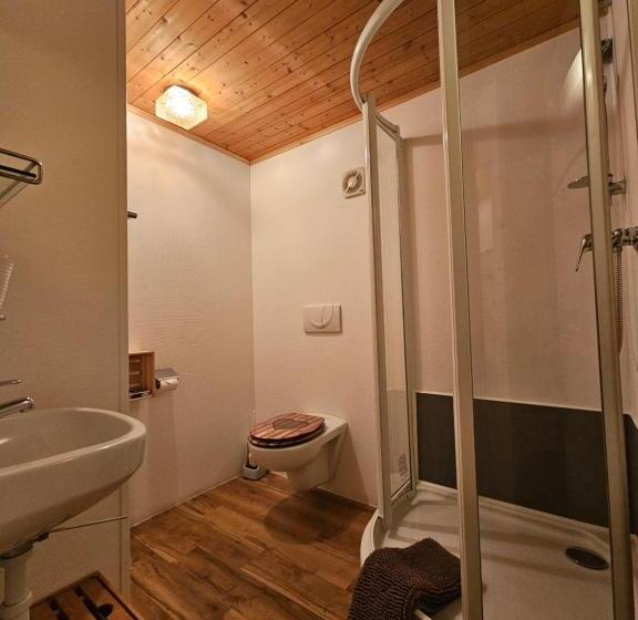 הוסטל Gasthaus Rössli