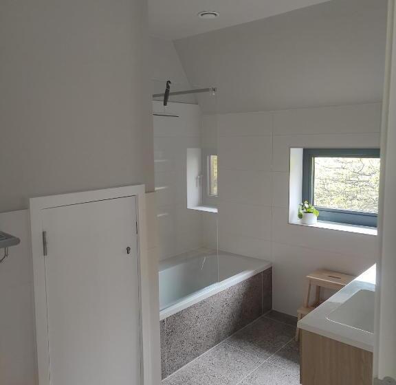 تختخواب و صبحانه Akrenbos 101