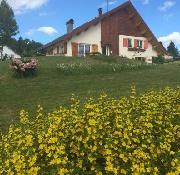 Aamiaismajoitus (B&B) Au Charnet
