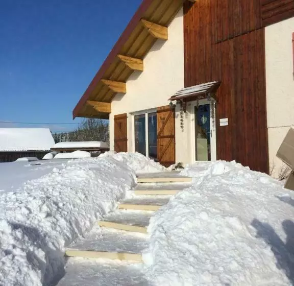 Aamiaismajoitus (B&B) Au Charnet