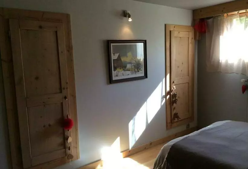 Aamiaismajoitus (B&B) Au Charnet