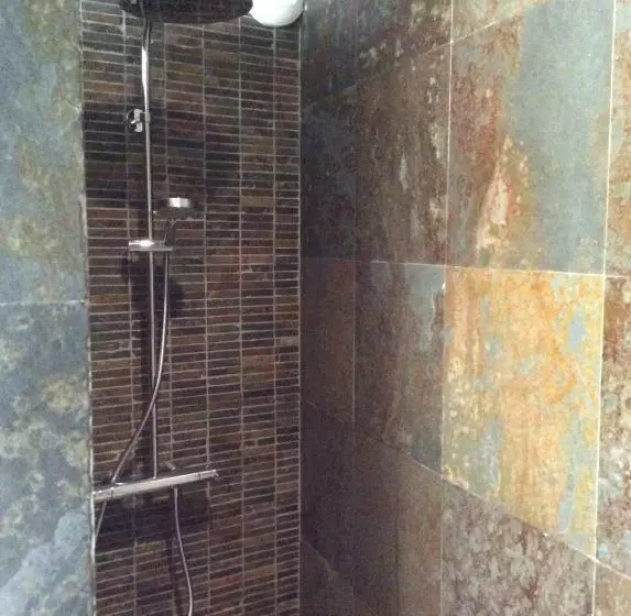 Aamiaismajoitus (B&B) Au Charnet