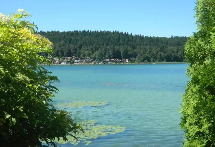 Aamiaismajoitus (B&B) Au Charnet