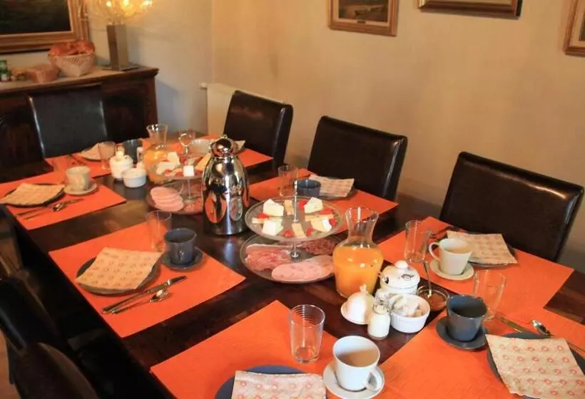 Aamiaismajoitus (B&B) Chambres D Hôtes La Difference Le Pressoir