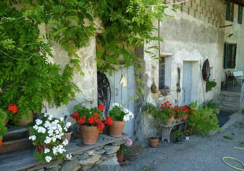 Aamiaismajoitus (B&B) Domaine De La Safranière   Chambre D Hote