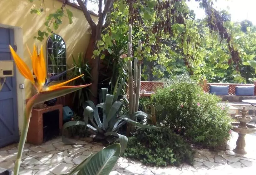 ベッドアンドブレックファースト L Art De Vivre