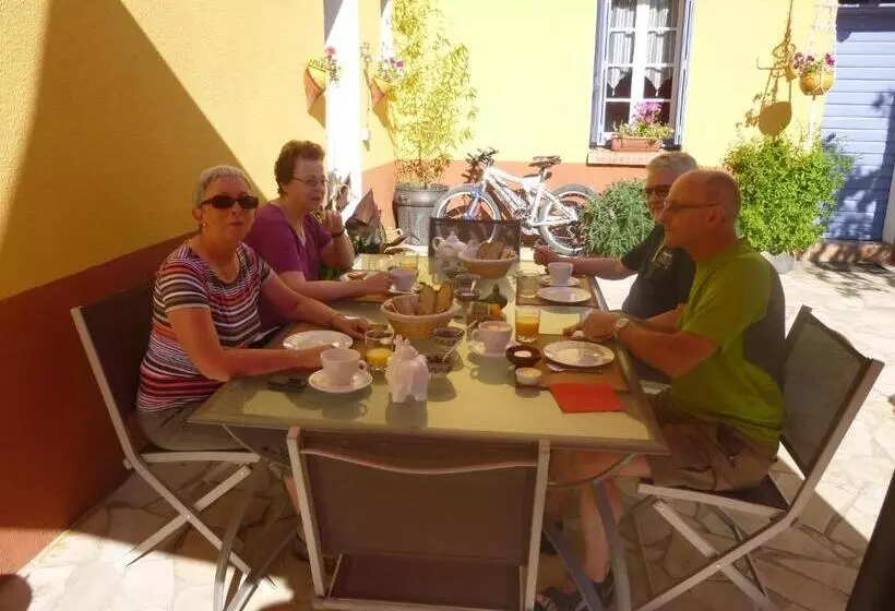 ベッドアンドブレックファースト L Art De Vivre