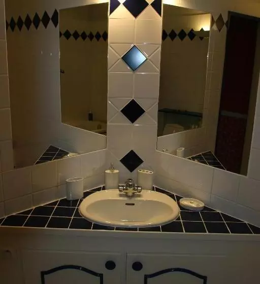 ベッドアンドブレックファースト La Maison Blanche