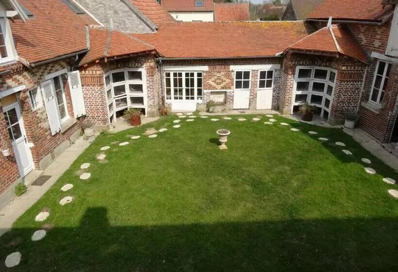 ベッドアンドブレックファースト La Maison Blanche