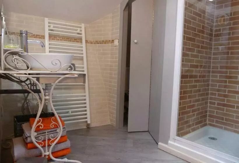 ベッドアンドブレックファースト La Petite Vallee