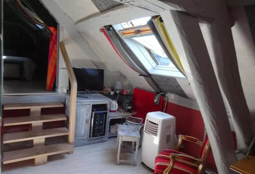 ベッドアンドブレックファースト La Roseraie Du Prieure