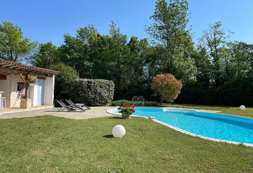 مبيت وإفطار Le Clos Du Plantis