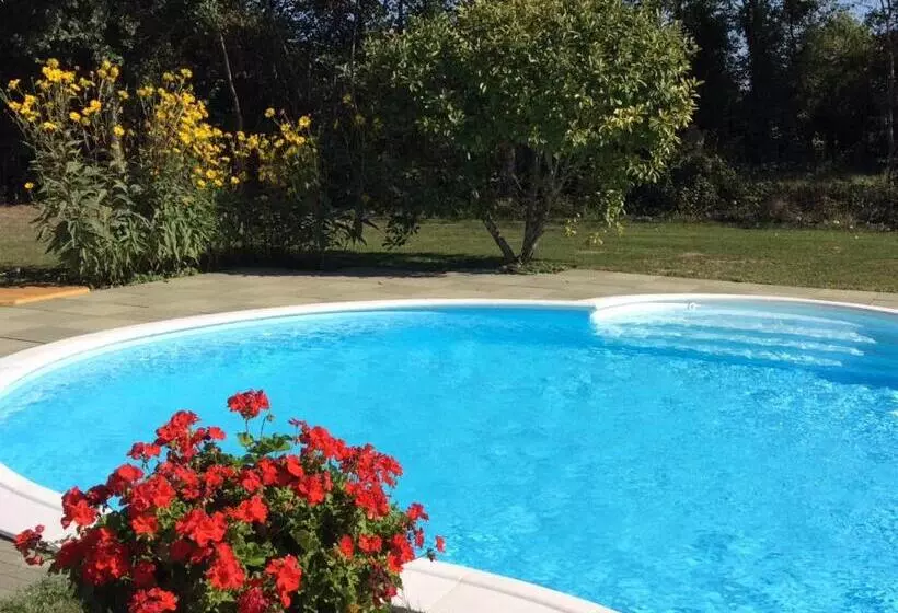 Aamiaismajoitus (B&B) Le Clos Du Plantis