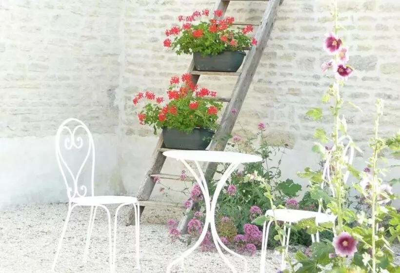 Aamiaismajoitus (B&B) Le Clos Du Plantis