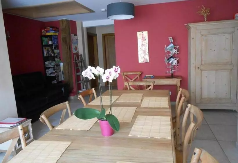 Aamiaismajoitus (B&B) Les Grands Prés