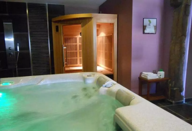 Aamiaismajoitus (B&B) Les Grands Prés